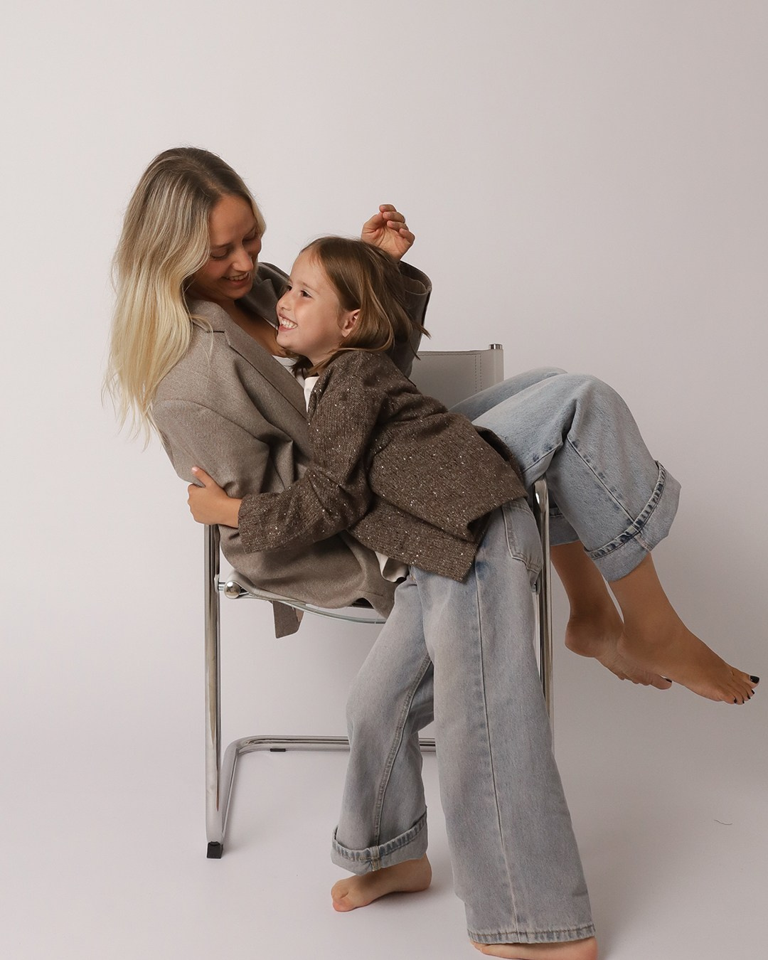 Белый (в цвете) на Ленинградской 29. Self-portrait studio in Samara