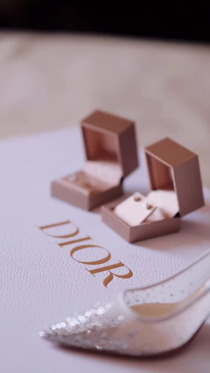 Дополнительные услуги. DANATELLA TSALITI