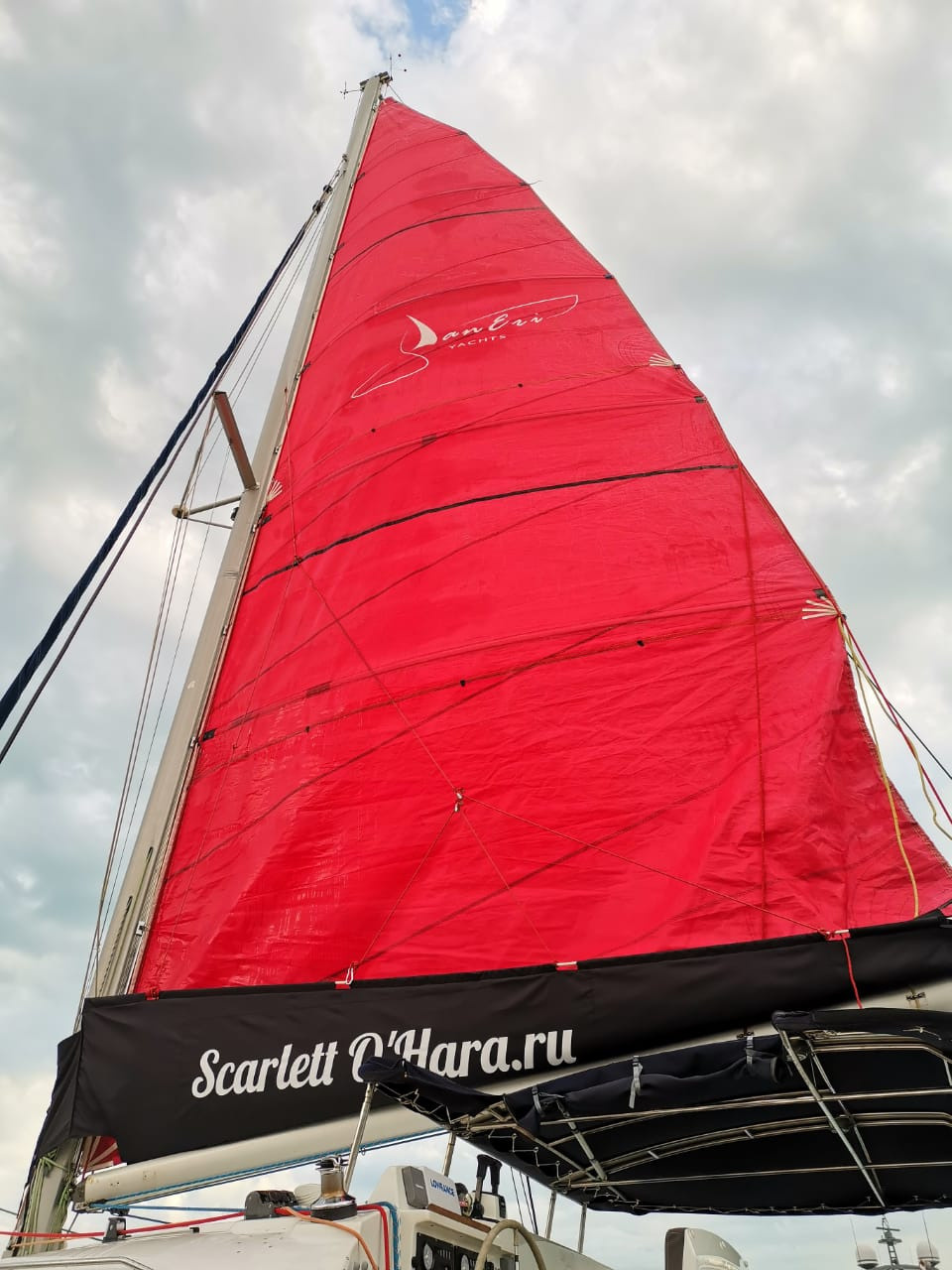 Парусно —моторные яхты и катамараны в Сочи. Аренда Яхт и Катеров в Сочи