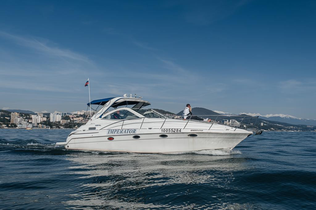Комфорт катера в Сочи. Аренда Яхт и Катеров в Сочи