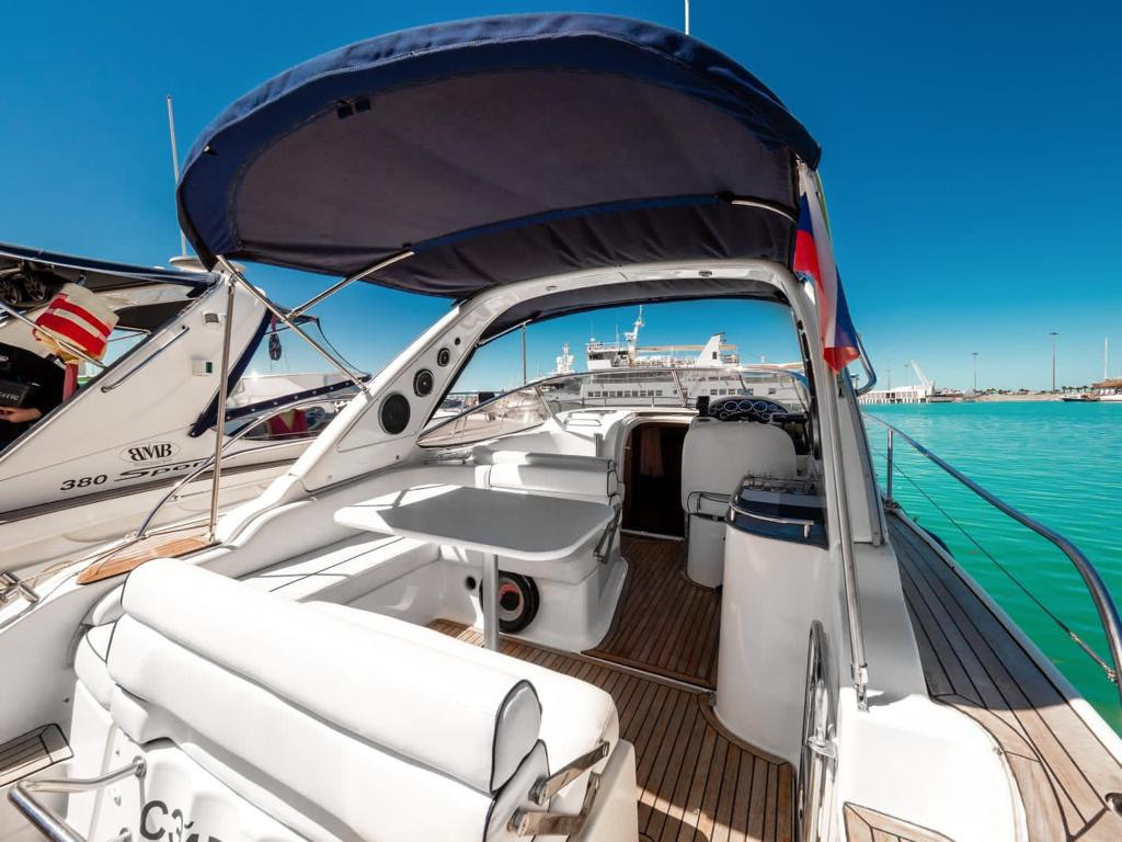 Комфорт катера в Сочи. Аренда Яхт и Катеров в Сочи