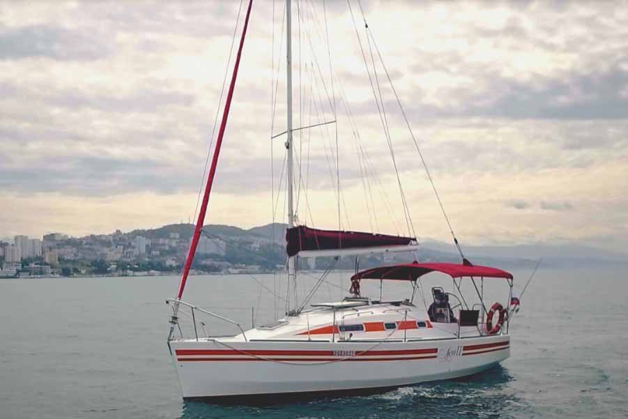 Парусно —моторные яхты и катамараны в Сочи. Аренда Яхт и Катеров в Сочи