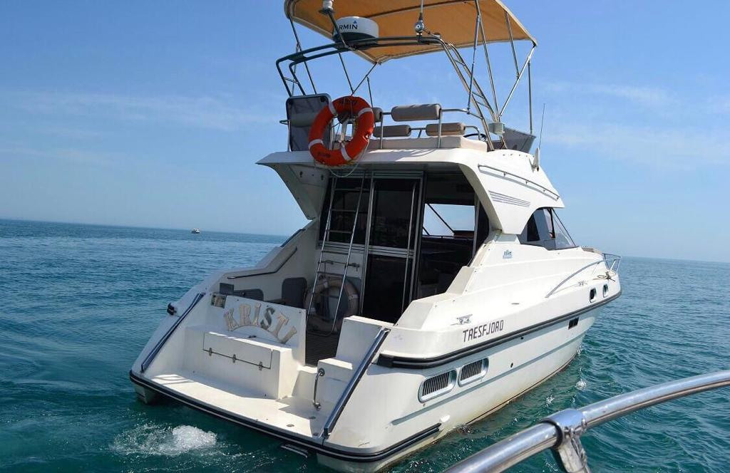 Двухпалубные яхты в Сочи. Аренда Яхт и Катеров в Сочи