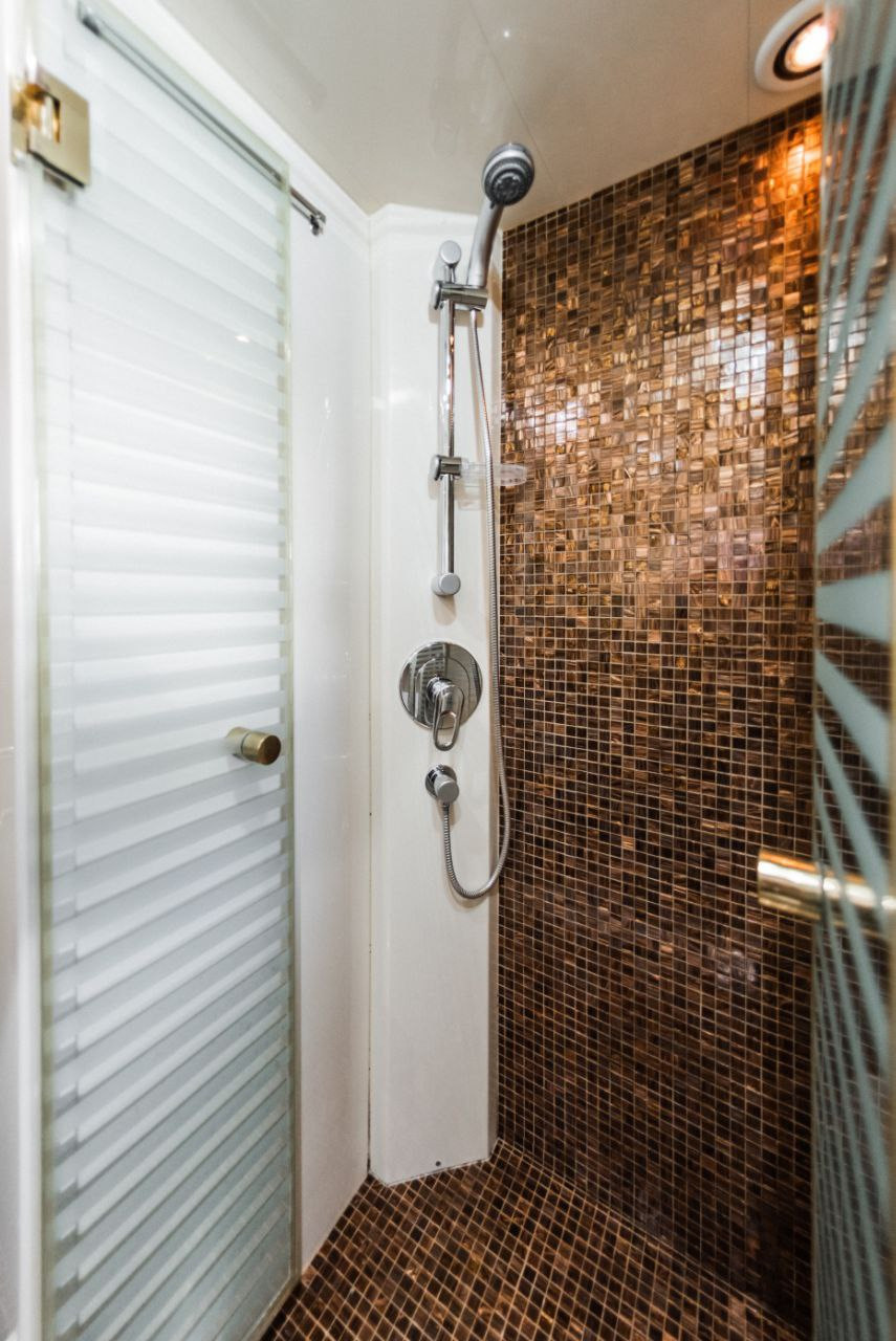 Премиум яхты в Сочи. Аренда Яхт и Катеров в Сочи