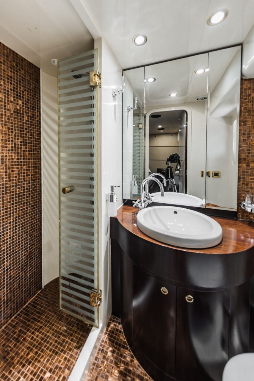 Премиум яхты в Сочи. Аренда Яхт и Катеров в Сочи