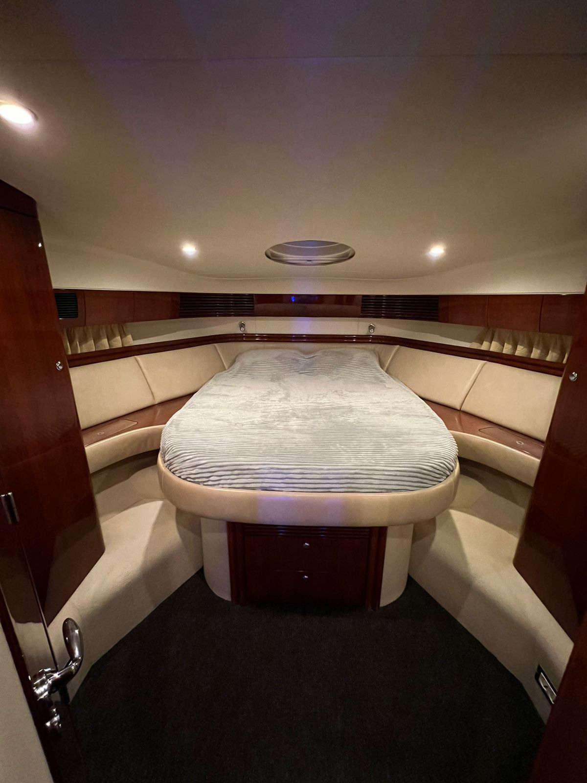 Эконом катера в Сочи. Аренда Яхт и Катеров в Сочи