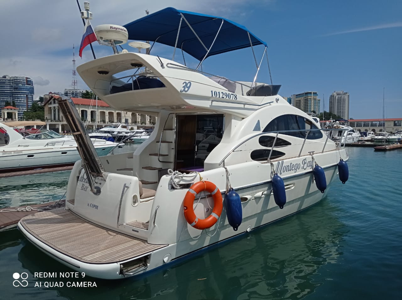 Двухпалубные яхты в Сочи. Аренда Яхт и Катеров в Сочи