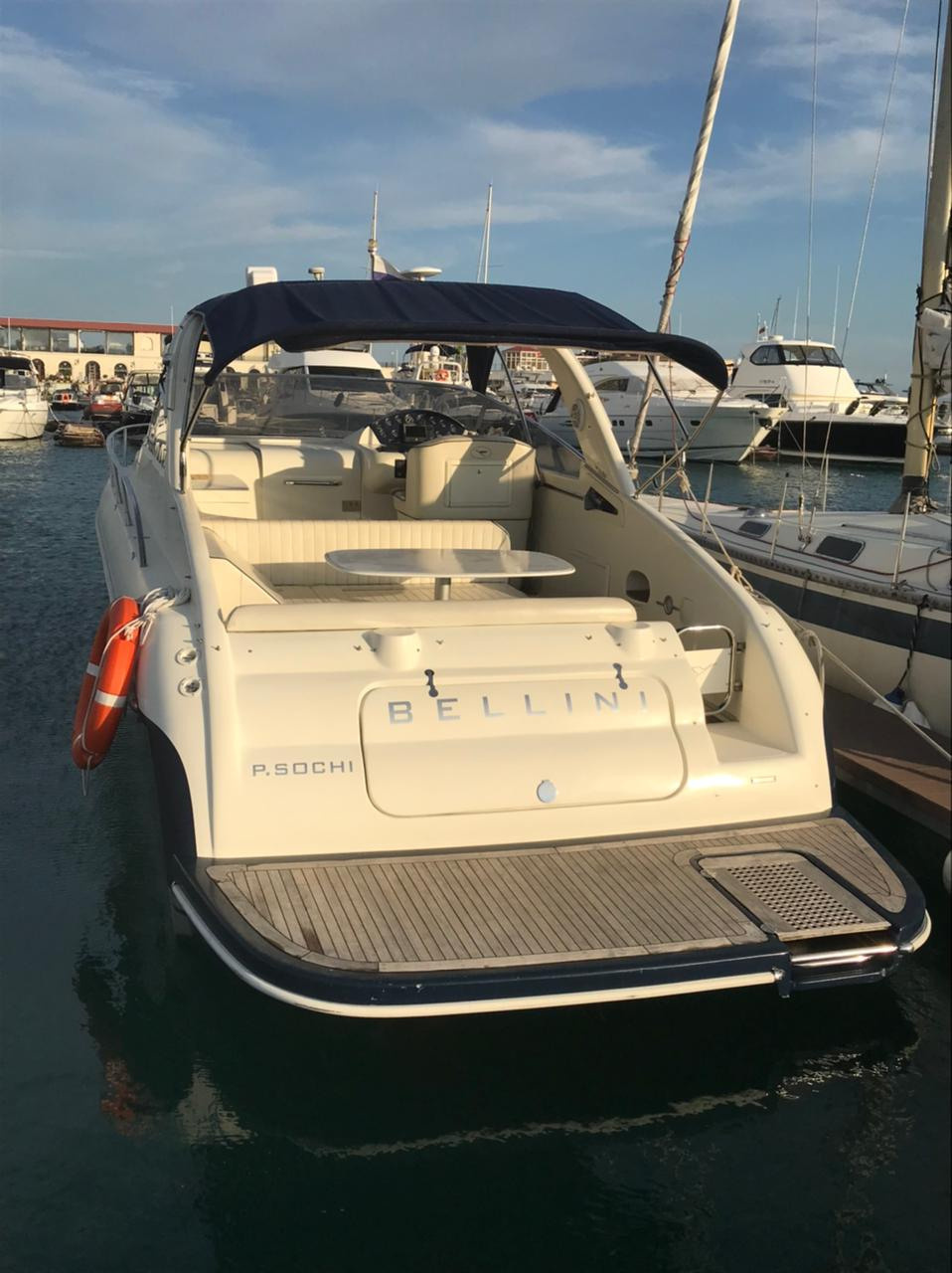 Комфорт катера в Сочи. Аренда Яхт и Катеров в Сочи