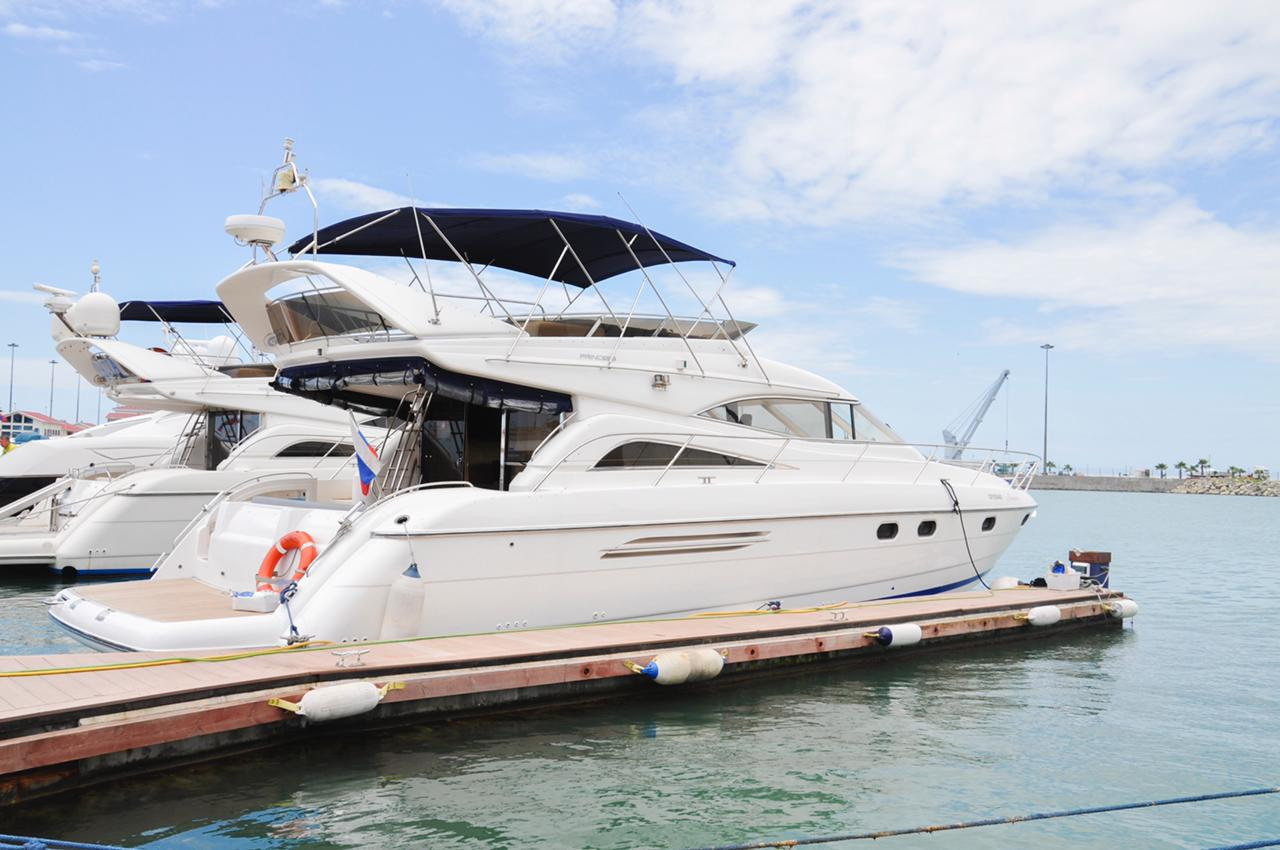 Премиум яхты в Сочи. Аренда Яхт и Катеров в Сочи