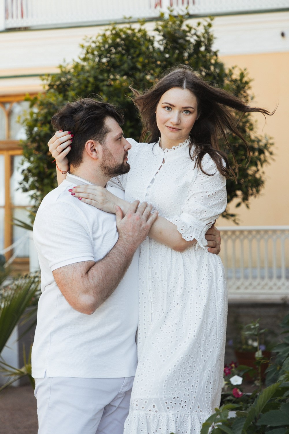 Лавстори в Петергофе, где прогуляться Петергоф, свадьба в Петергофе, как записаться в загс Петергоф, красивые места для свадьбы, фотограф на свадьбу, свадебный фотограф в Петергофе, прогулка,