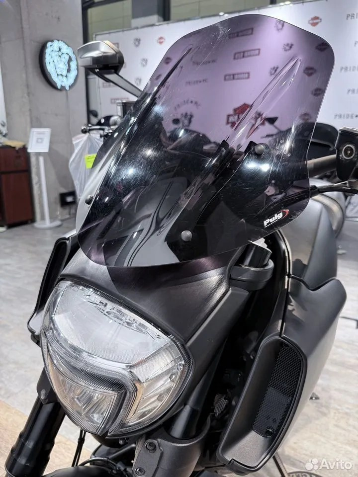 Купить 2015 Ducati Diavel (Dark Stealth) — подробнее на сайте. Hello Davidson, Москва. Только хорошие мотоциклы…