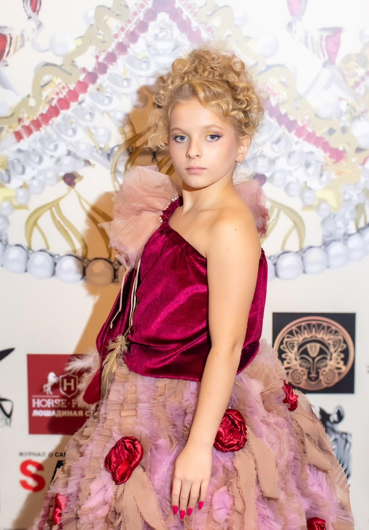 Юная Королева России 2025 — фотосъёмка конкурса красоты | Фотограф Карасёва Елена, Москва