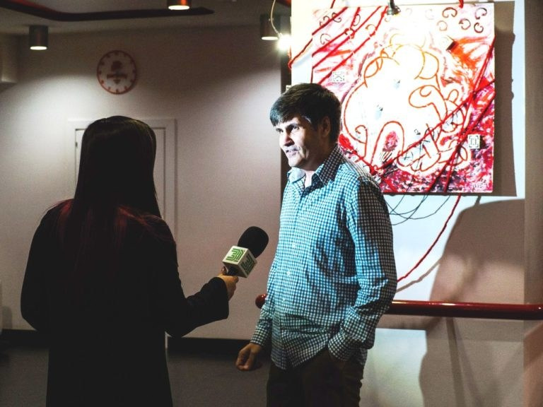 Интервью с художником, выставка "Красная линия", совместная, г. Челябинск, отель Парк Сити