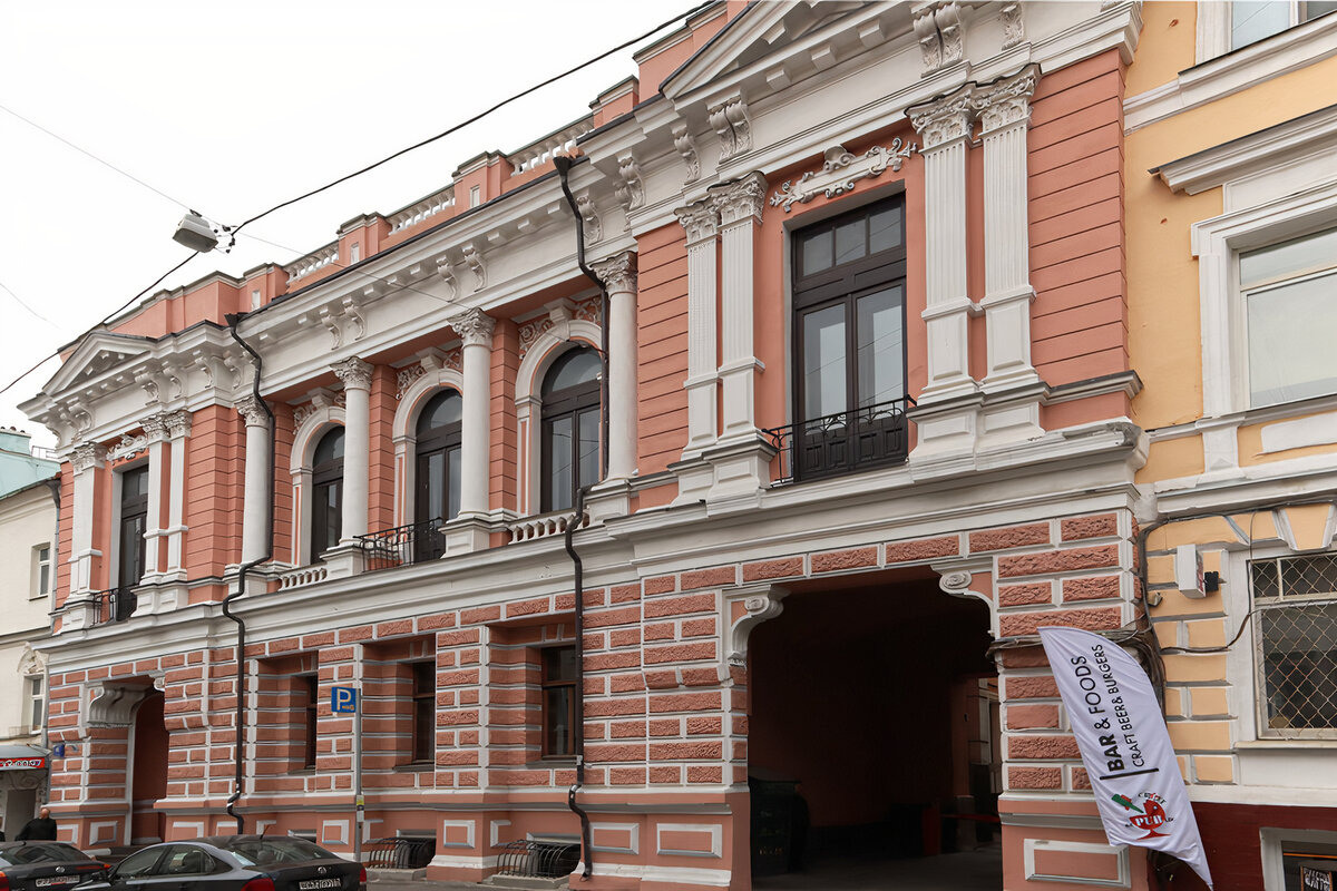 Особняк Спиридонова. Вид с улицы