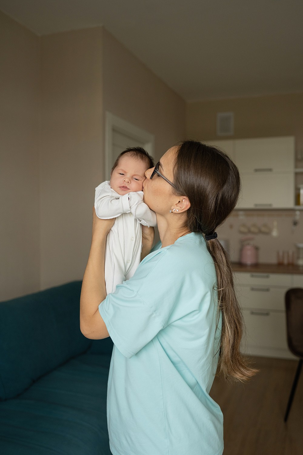 Семейная домашняя фотосессия с новорожденным. Фотограф в Екатеринбурге | Портреты, семейные съемки, лайфстайл