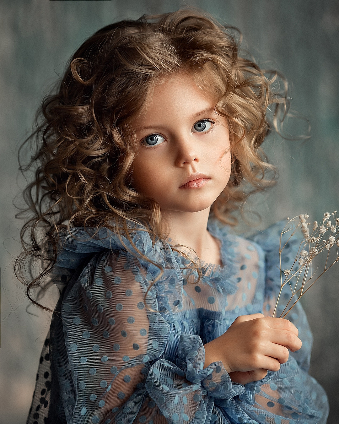 La guida gratis. Fotografa Elena Mikhailova