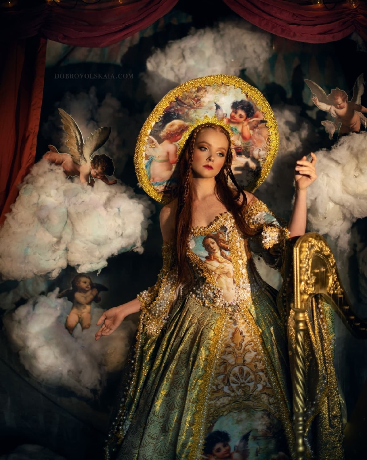 Императрица. Русские народные костюмы в Москве