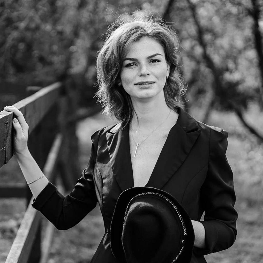 Настя Бесселовская - школьный фотограф и видеограф фотостудии ВЫШКА в Москве, Питере и Сочи.