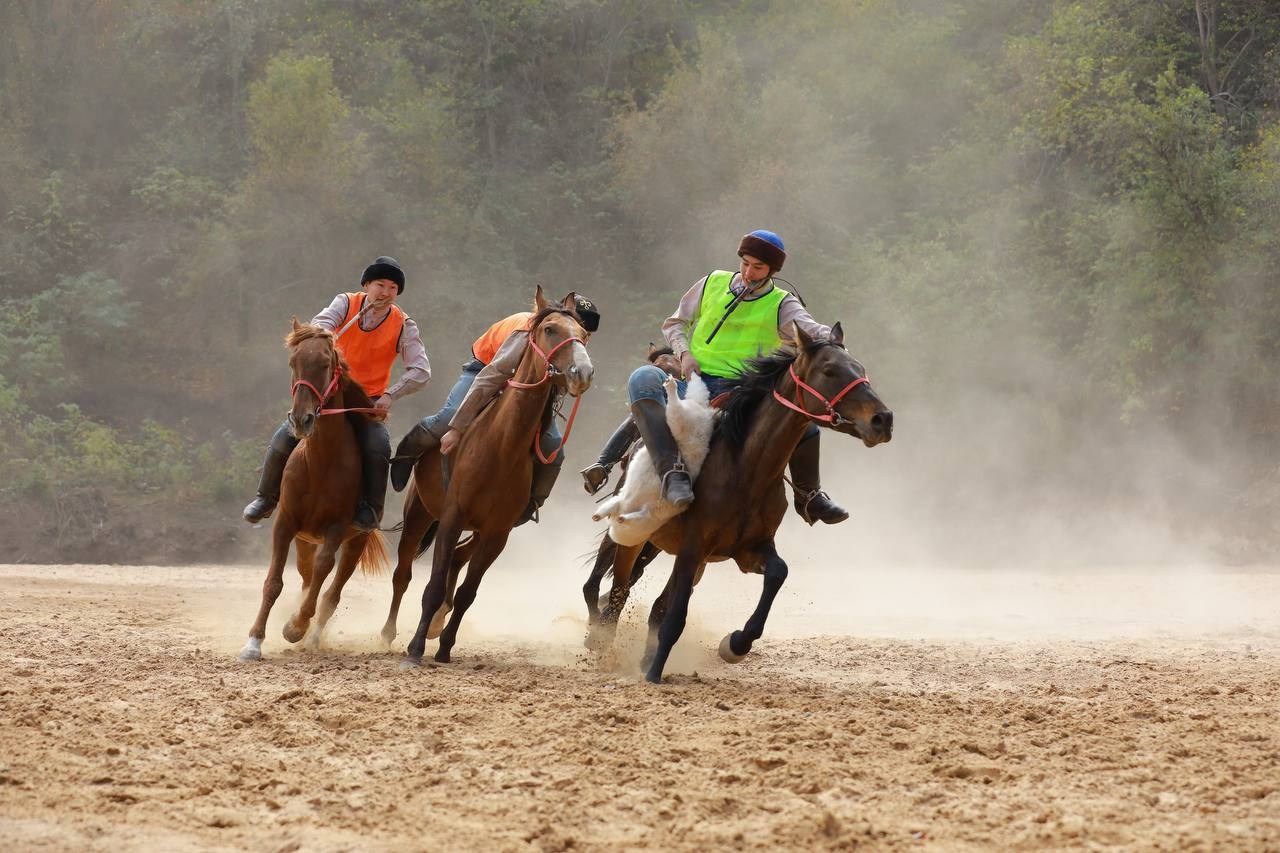 TOPZHARGAN — Центр национального духа