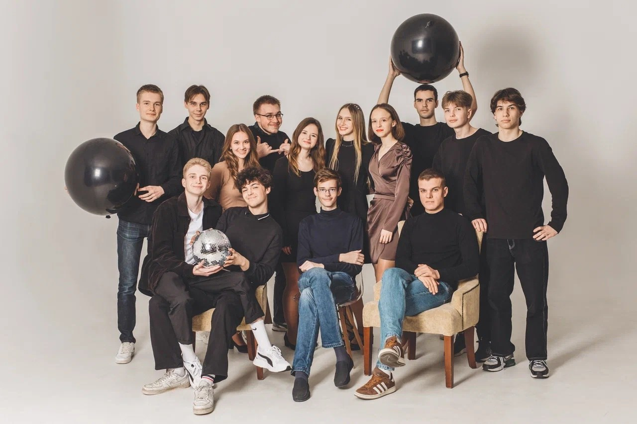 Выпускные альбомы НЕБАНАЛЬНО