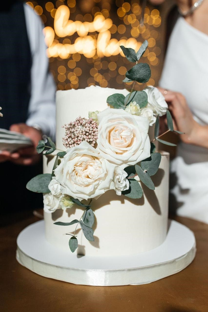 Торт Прохорова. Подрядчики и друзья сети свадебных площадок House for wedding