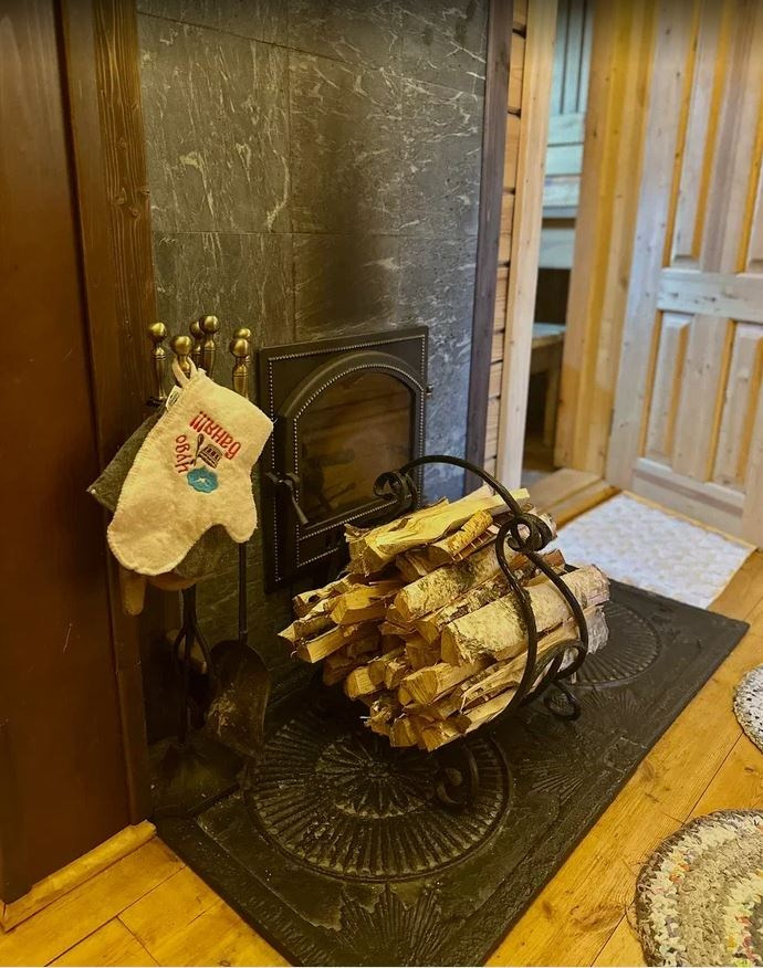 Аренда веранды, домов и банного комплекса в Якушево. Банкетный зал Веранда в Якушево у озера для свадеб, юбилеев, корпоративов. Официальный сайт