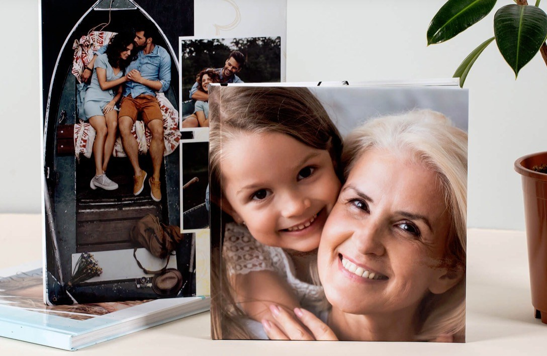 Information and price for the services of a photographer in Scotland. Elena Carruthers family photographer in Scotland (Edinburgh, Glasgow)