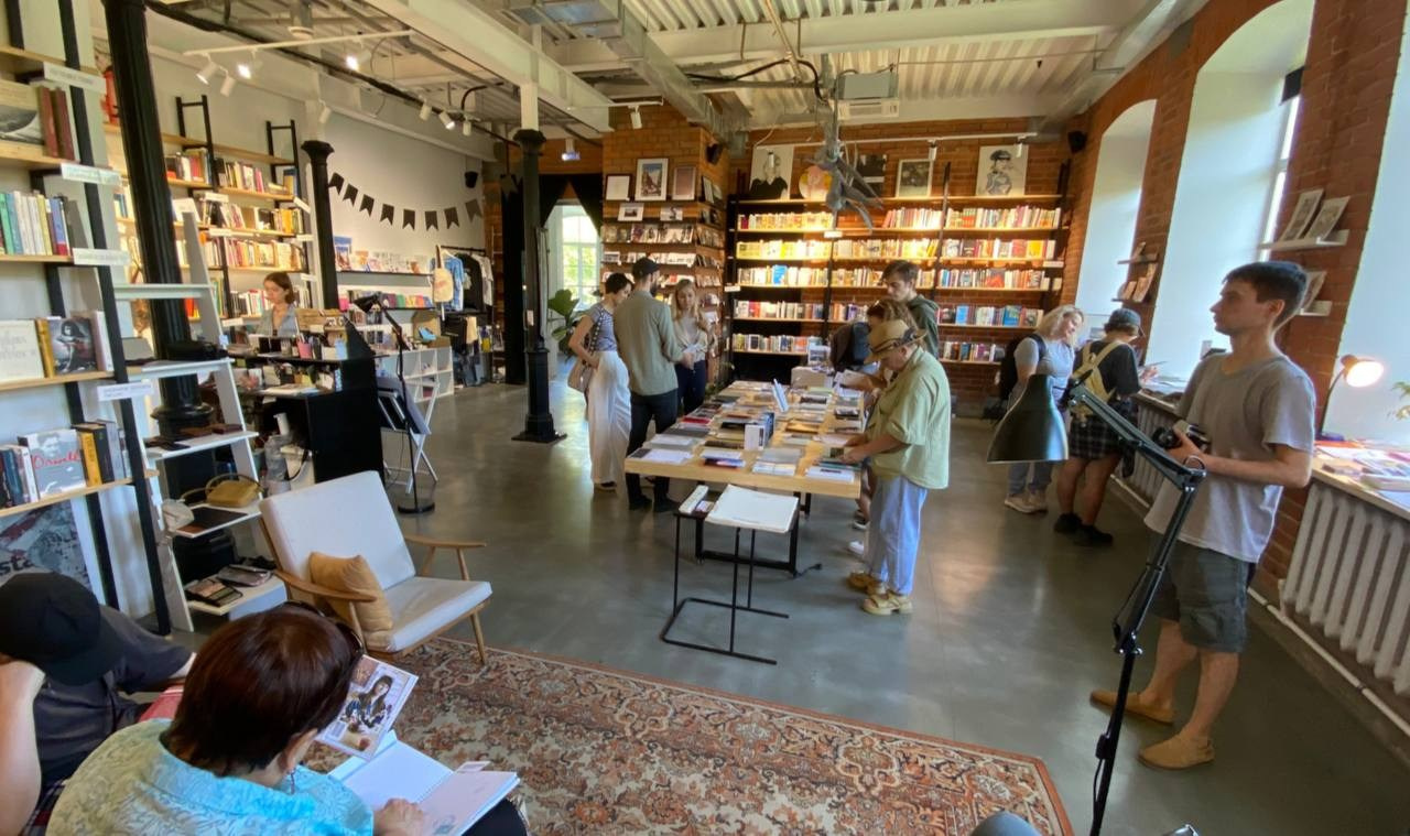 Зин-зин, фестиваль зинов, 5–6 августа 2023, Хабаровск. Лера Круглова