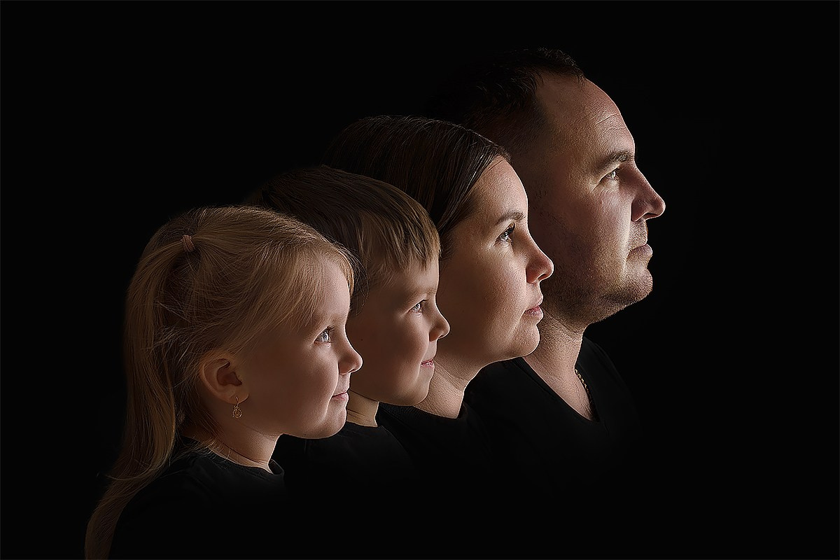 Фотосессия «Портрет ПОКОЛЕНИЙ». Фотограф новорожденных Иркутск Надежда Мирошниченко