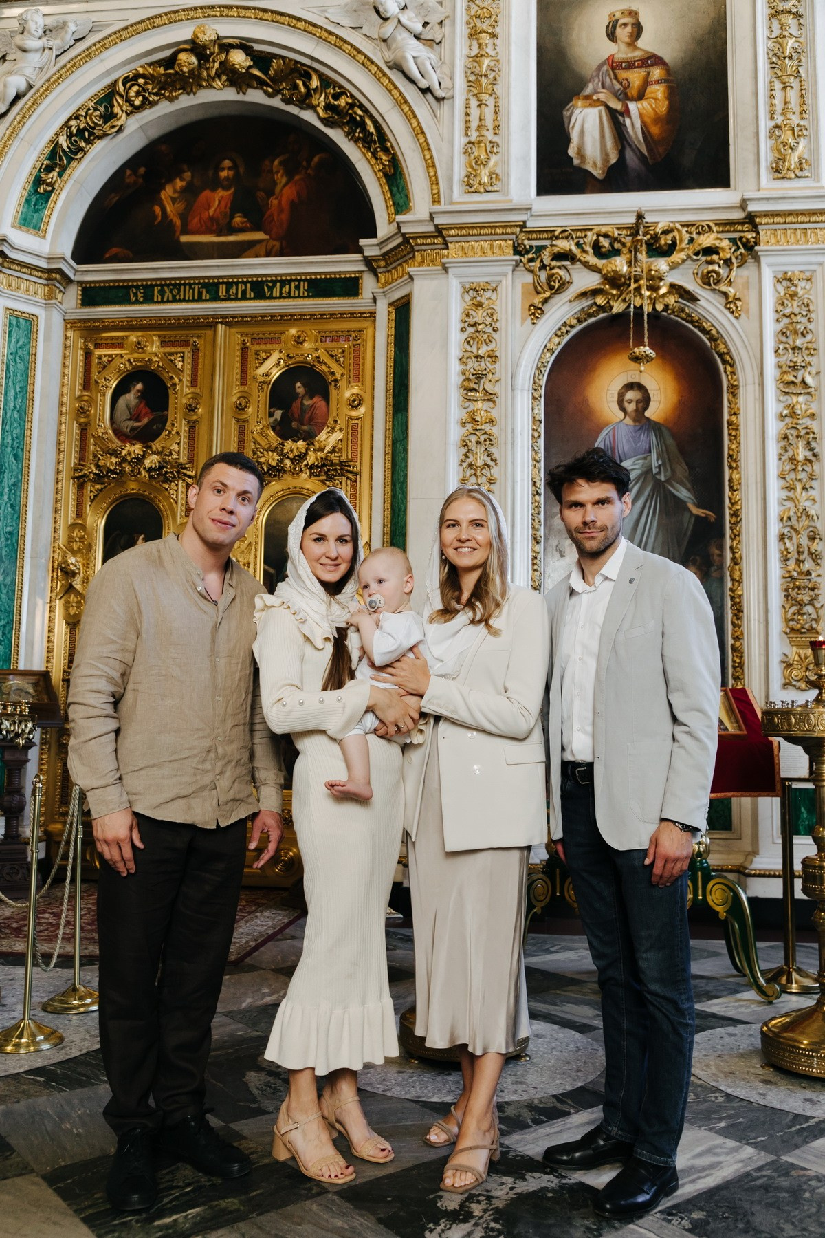 Крещение в Исаакиевском соборе малыша, фотограф Денис Шмигирилов. Фотограф крещение венчание в Петербурге! Помогает подобрать храм и посоветовал душевного батюшку в СПб