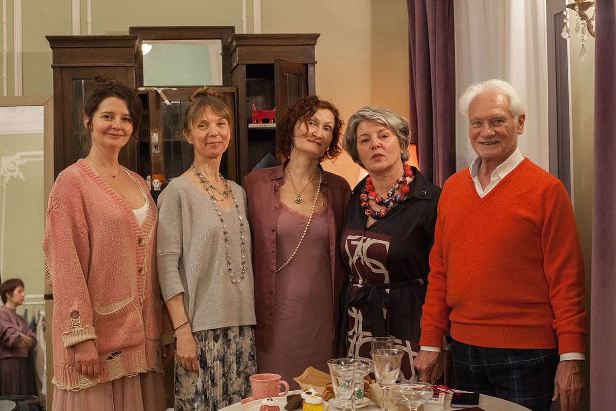 В Петербурге время чая. ФОТОГРАФ ЛИЛИЯ БИЧУРИНА