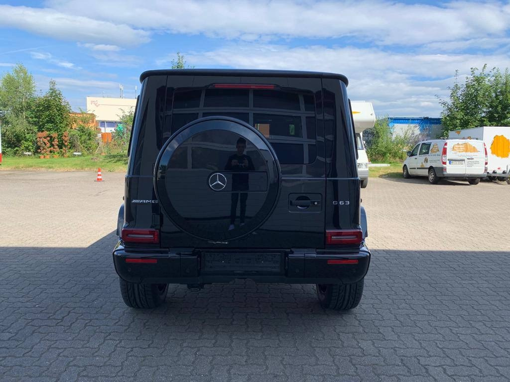 Armored car. Skyden Cars