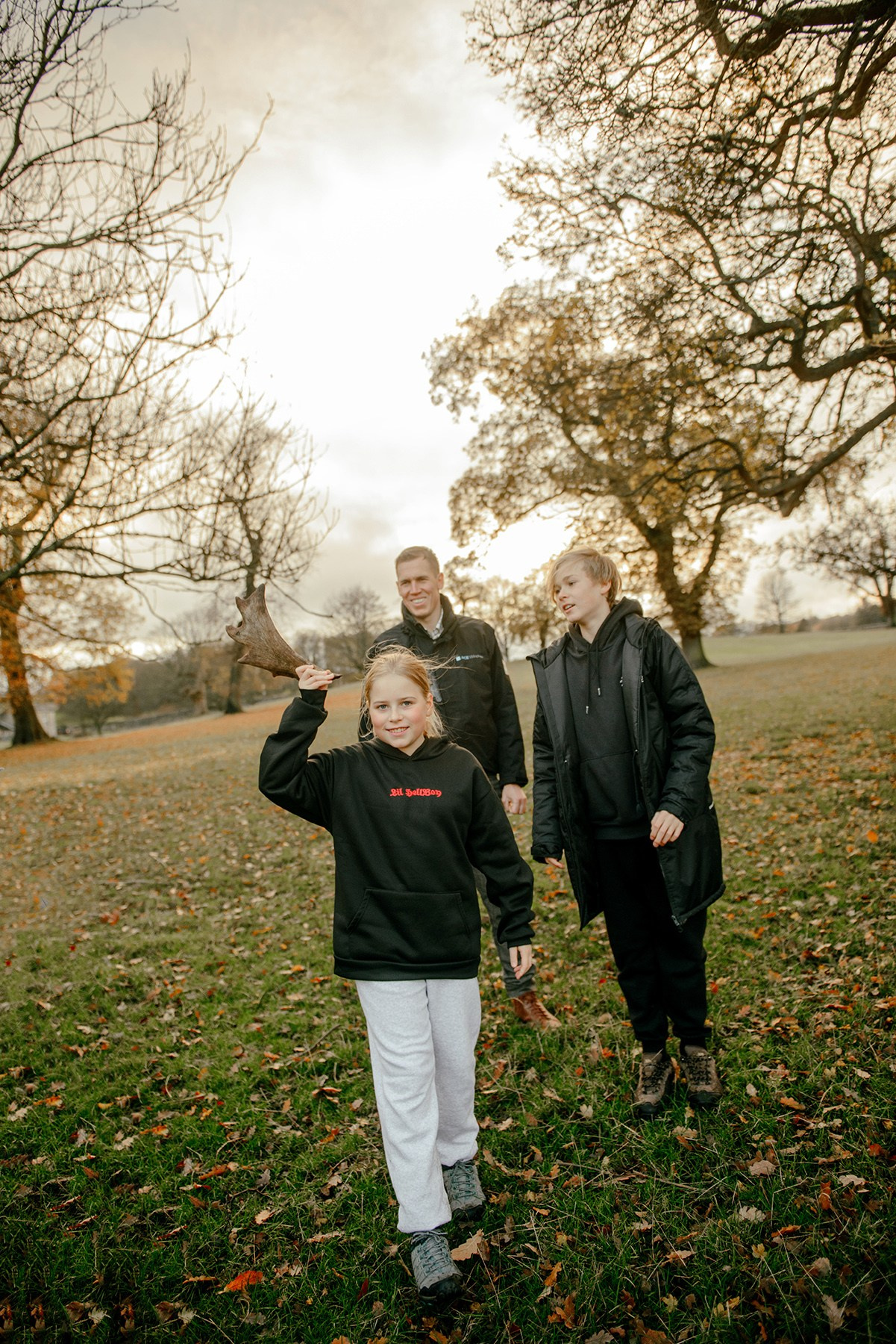 family photo shoot in Scotland in autumn