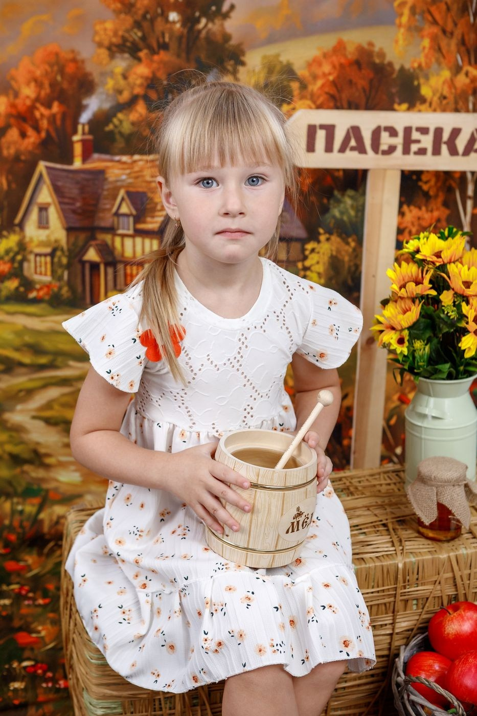 Приключения на пасеке. Фотосессия для детей и выпускников | Mega Foto — Сургут