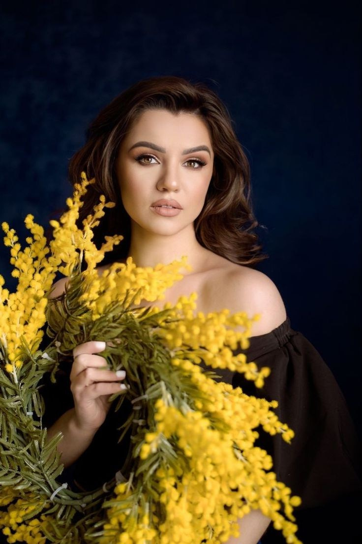 Фотосессии с живыми цветами в Железнодорожном