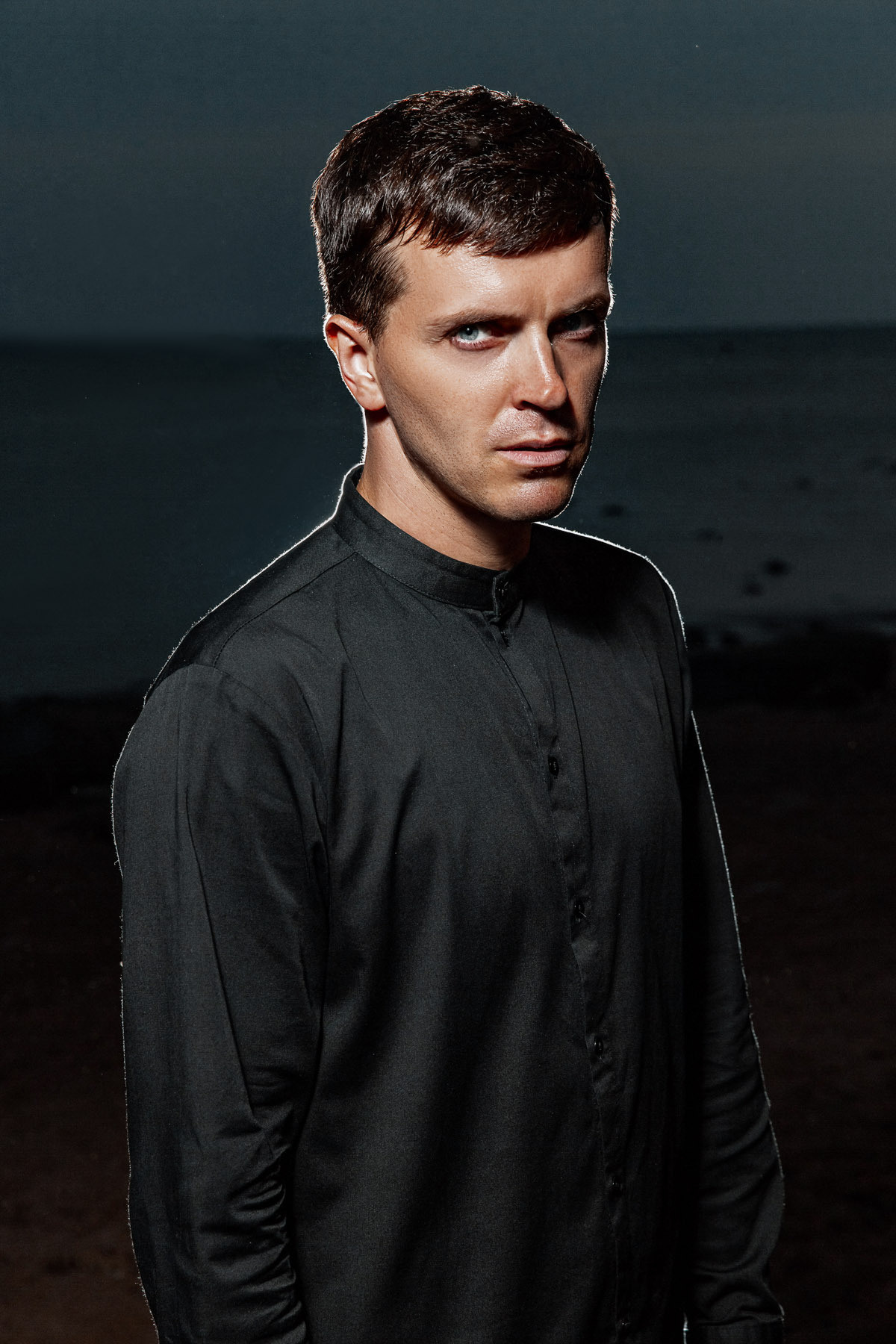 Портрет Арсений Попов шоу импровизация