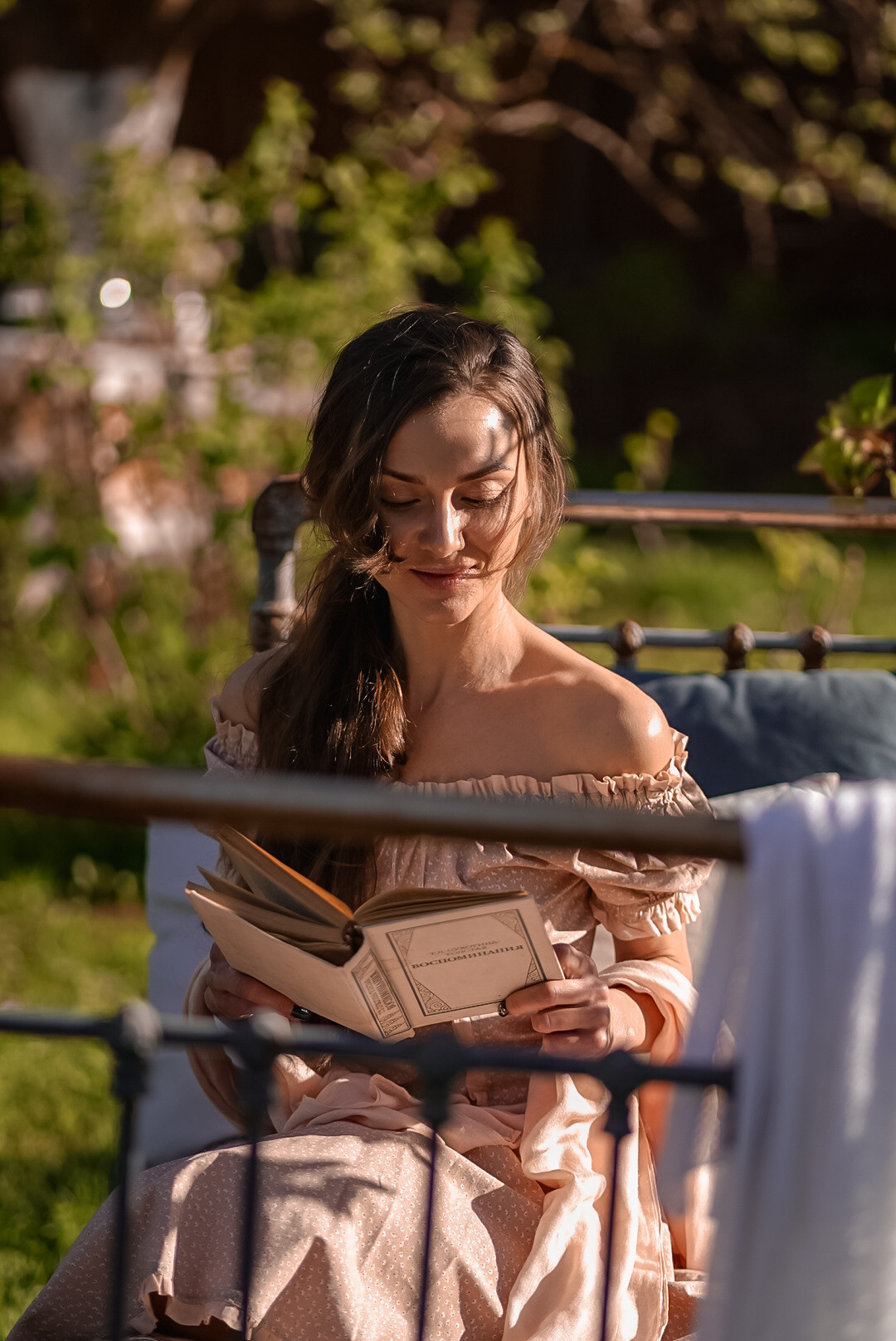 Стилизованная съёмка для актрисы театра и кино Евгении Лезгинцевой