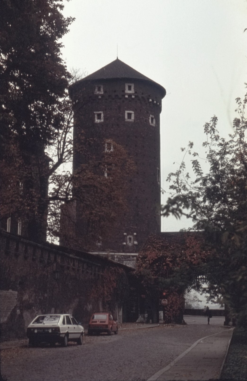 КРАКОВ, ОСЕНЬ 1990. СНИМАЛ ДЕДУЛЯ. Nebyl