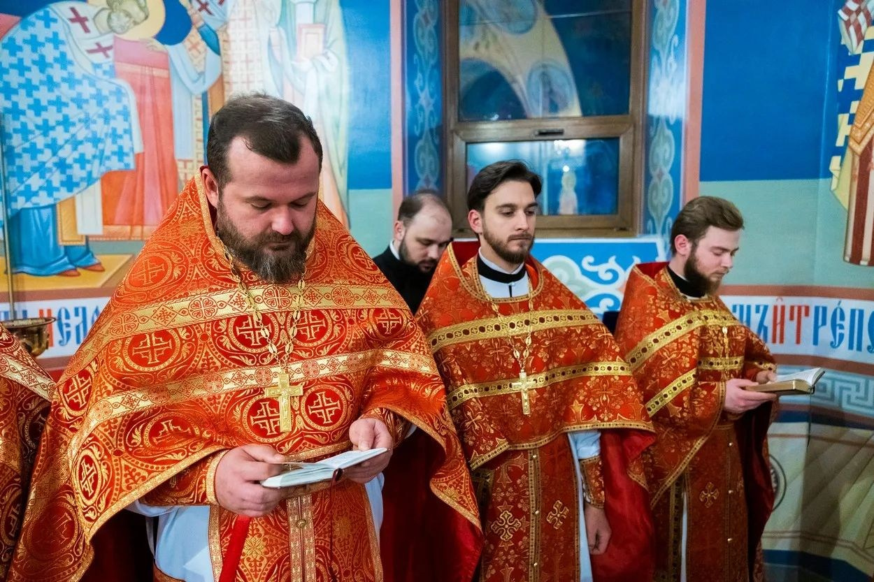 Настоятель храма принял участие в Архиерейском Богослужении в Свято- Никольском мужском монастыре г. Саратова. Георгиевское благочиние