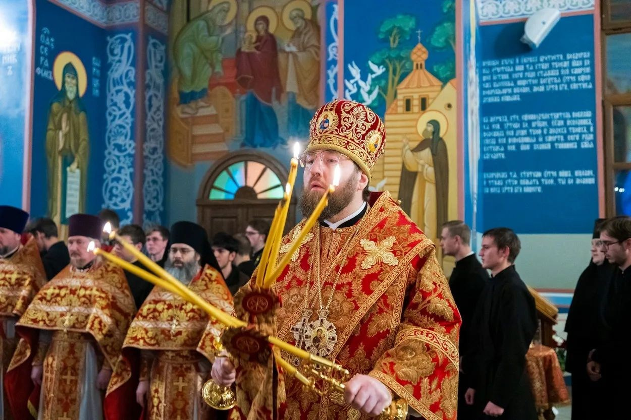 Настоятель храма принял участие в Архиерейском Богослужении в Свято- Никольском мужском монастыре г. Саратова. Георгиевское благочиние