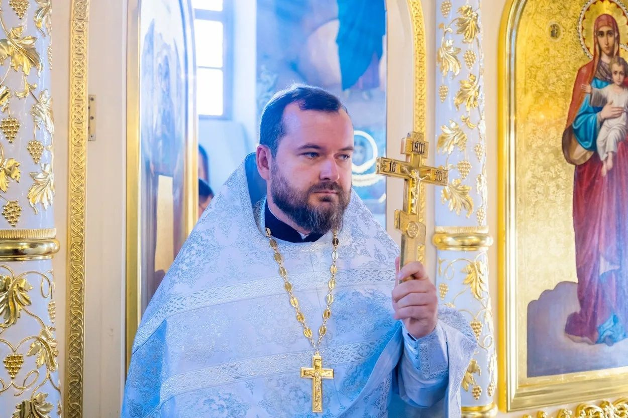 МИТРОПОЛИТ ИГНАТИЙ И МИТРОПОЛИТ ВЛАДИМИР СОВЕРШИЛИ БОЖЕСТВЕННУЮ ЛИТУРГИЮ В СВЯТО-ДУХОВСКОМ СОБОРЕ Г. САРАТОВА. Георгиевское благочиние