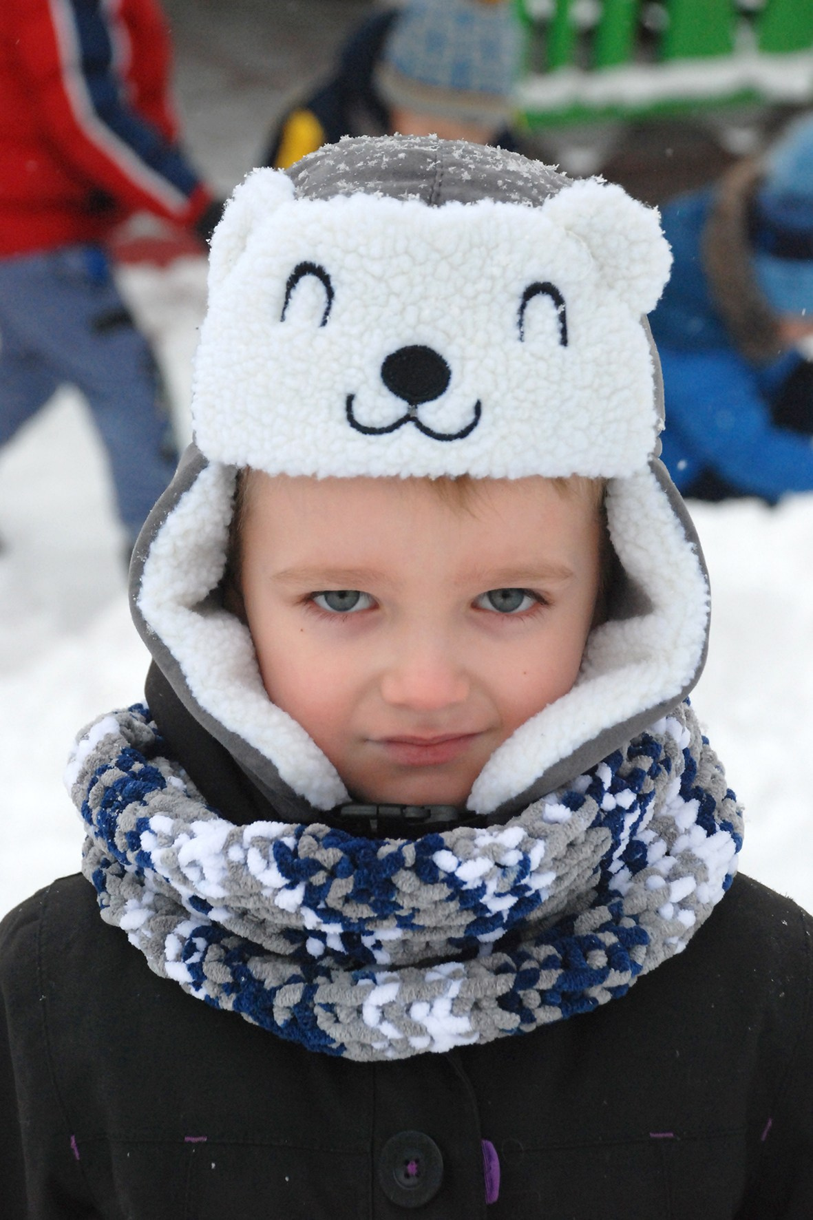 портрет мальчика зимой