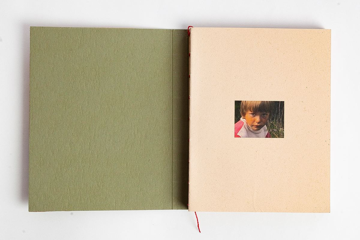 Фотокнига «Брод» визуальной художницы Ольги Михальчук. Ольга Михальчук, художница и фотограф