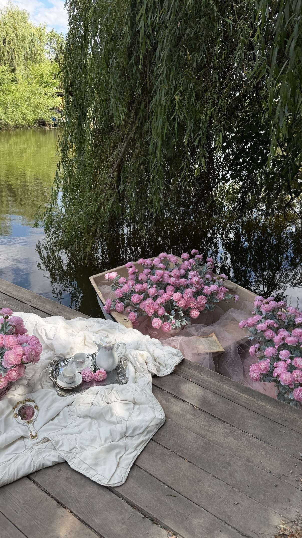 Фотостудия сад на пруду