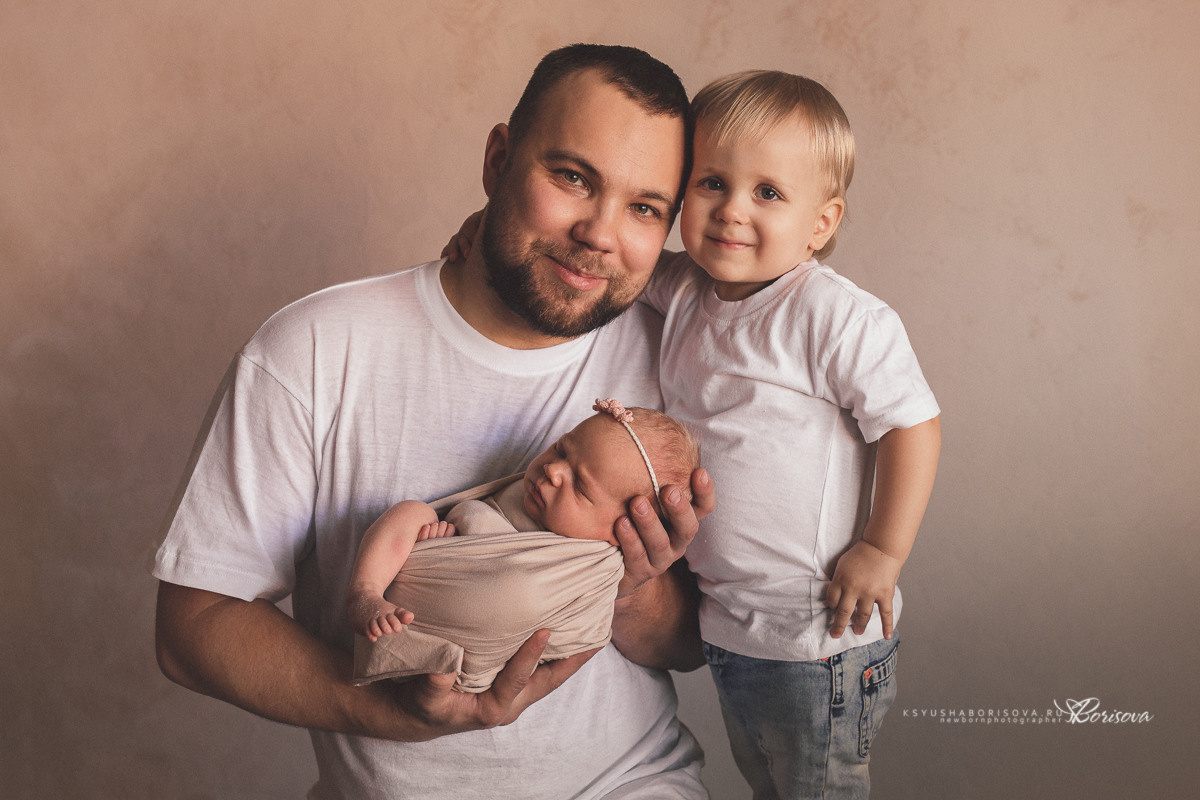 Фото с родителями. Фотограф новорожденных в Магнитогорске Ксюша Борисова