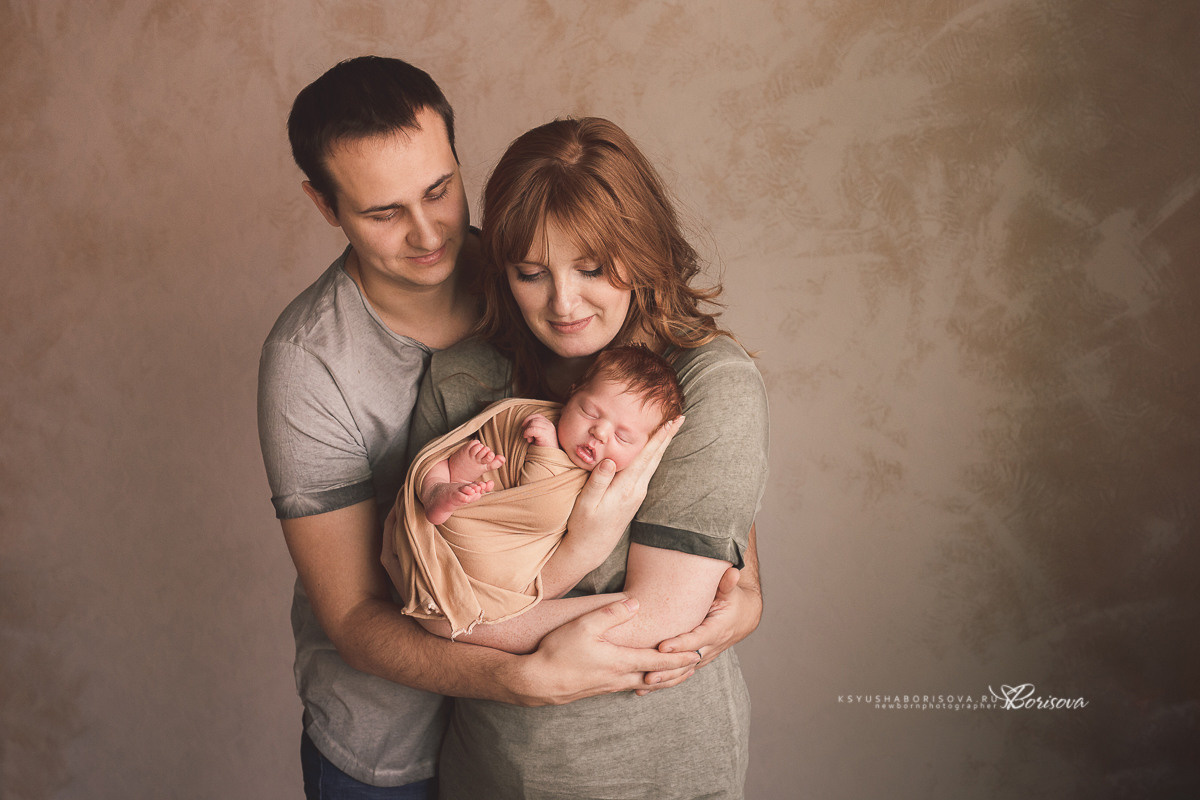 Фото с родителями. Фотограф новорожденных в Магнитогорске Ксюша Борисова
