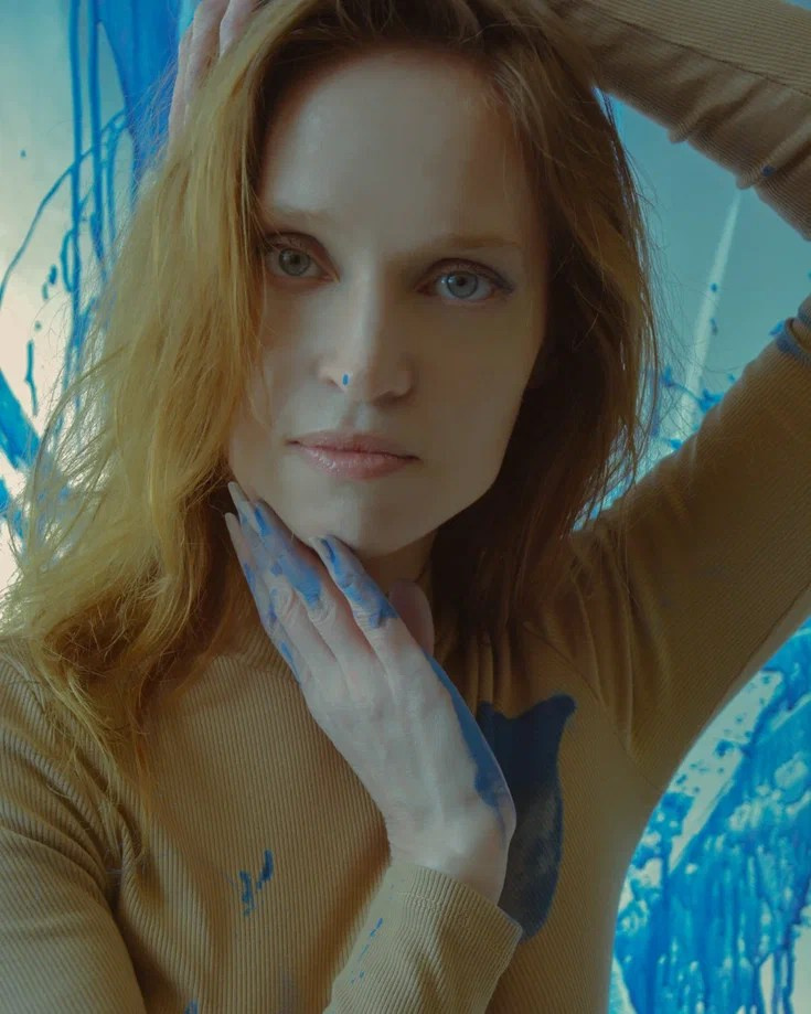 ABOUT / CONTACT. Yulia Yurchevskaya | Art Director & Visual Visionary