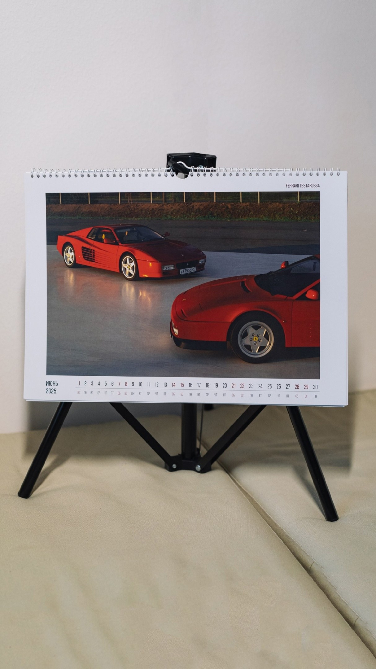 Календарь на 2025 год «Youngtimers» для всех автомобильных фанатов. Автомобильный фотограф Антон Цырулев