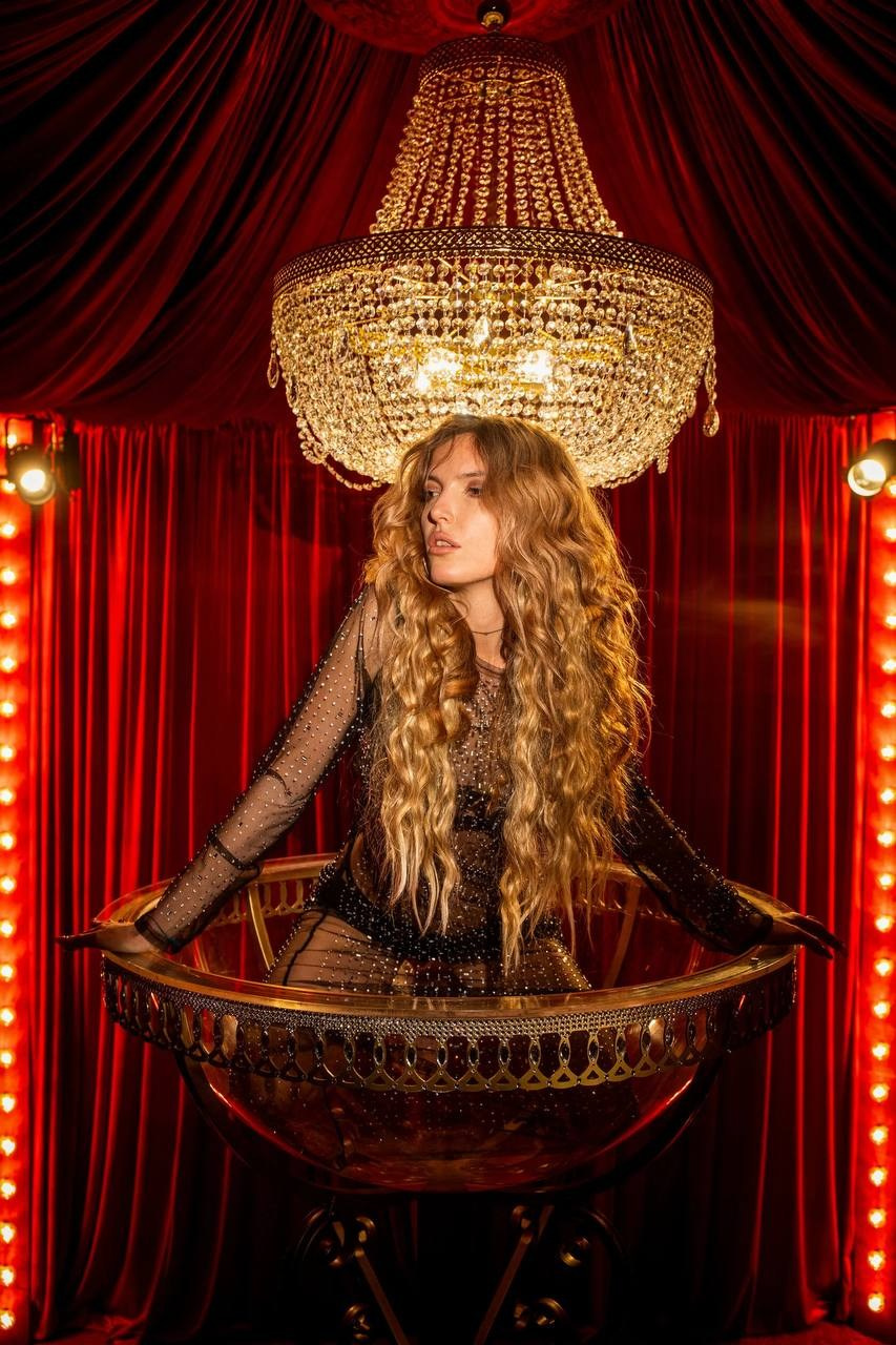 Фотодень «Бурлеск». Креативный фотограф Олеся Булгакова — официальный сайт