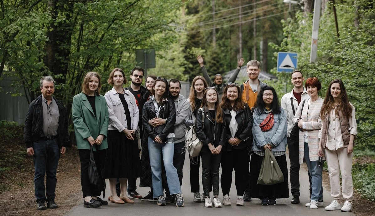 14.05.2023 // Фотопрогулка в Переделкино. Фотовыставки serebro.gallery, в которых автором можешь стать ты! | Москва
